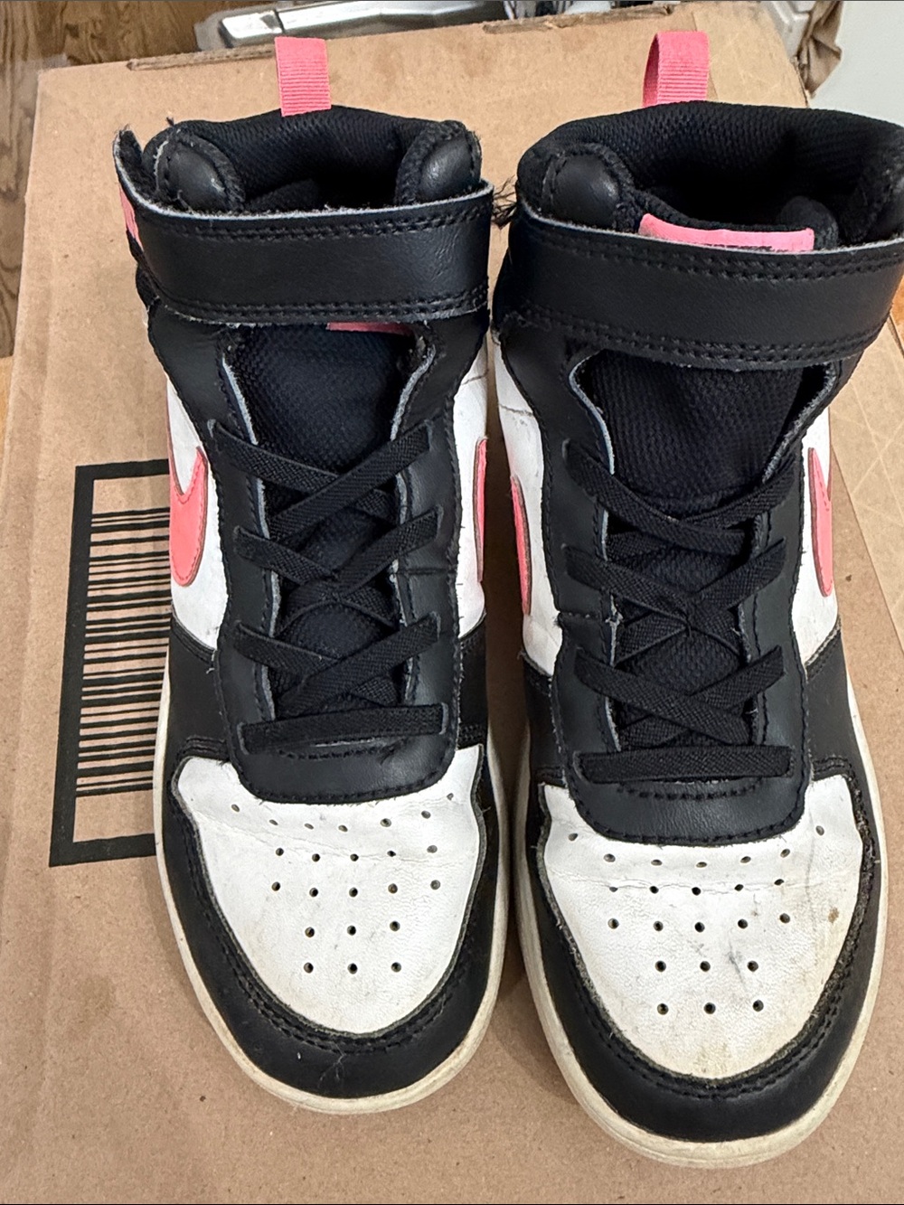 Kids nike high -Top Sneakers in Black, White & Pink
